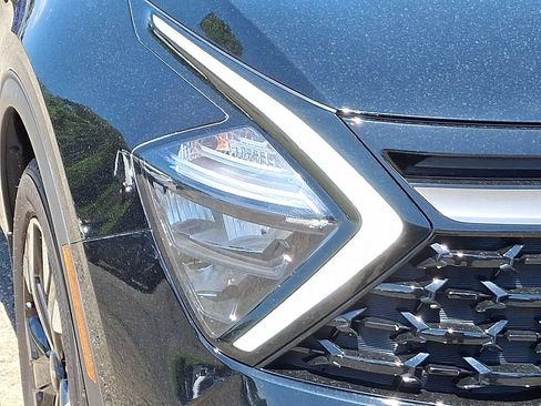 Certified 2023 Kia Sportage X-Line w/ X-Line Premium Package AWD/4WD image 9