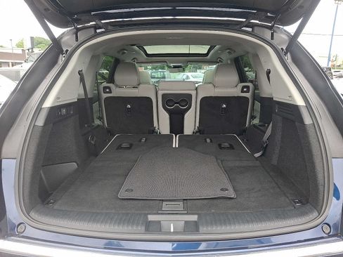 Used 2024 Acura MDX SH-AWD w/ Technology Package image 29