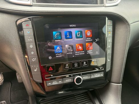 Used 2021 INFINITI QX50 Luxe FWD image 19