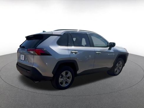 Used 2025 Toyota RAV4 LE image 17