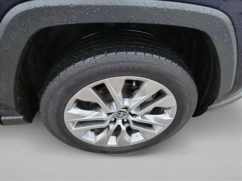 Used 2024 Toyota RAV4 XLE Premium FWD image 10