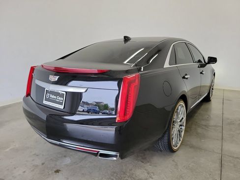 Used 2017 Cadillac XTS Premium Luxury FWD image 5