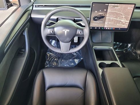 Used 2025 Tesla Model Y Performance AWD/4WD image 19