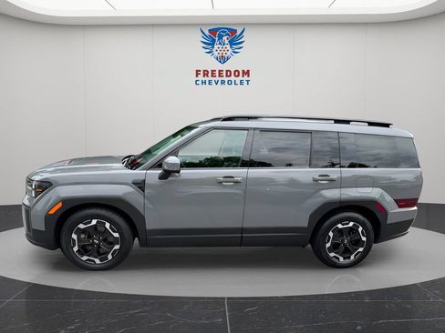 Used 2024 Hyundai Santa Fe SEL AWD/4WD image 3