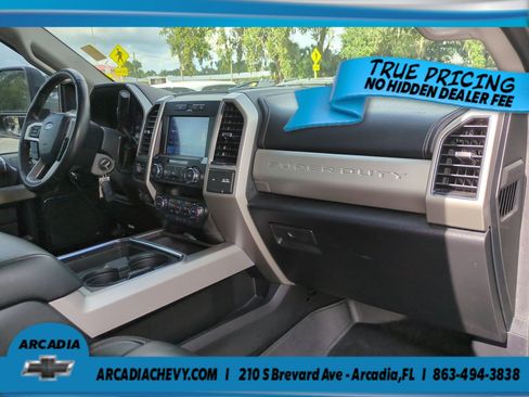 Used 2021 Ford F250 Lariat w/ Lariat Value Package AWD/4WD image 16