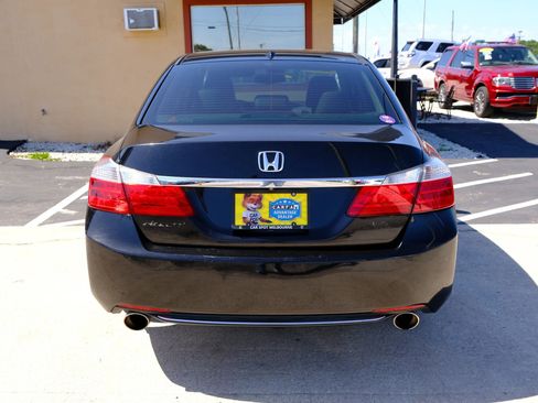 Used 2015 Honda Accord EX-L image 4