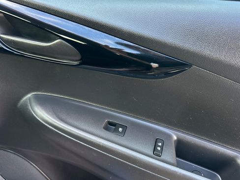 Used 2019 Chevrolet Spark LT image 21