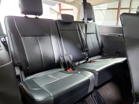 Used 2023 Ford Expedition Max XLT image 45