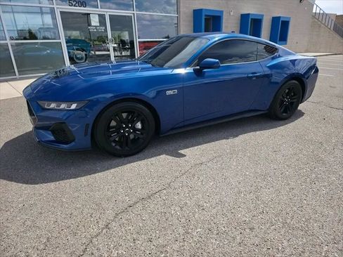 Used 2024 Ford Mustang GT RWD image 3
