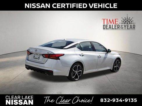Certified 2025 Nissan Altima 2.5 SR w/ SR Premium Package FWD image 7