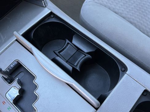 Used 2011 Toyota Camry LE w/ LE Extra-Value Pkg image 29