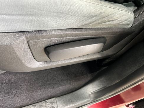 Used 2018 RAM 1500 Express w/ Express Value Package image 16