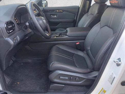 New 2025 Honda Pilot TrailSport image 4
