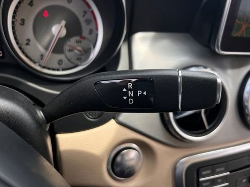 Used 2016 Mercedes-Benz GLA 250 4MATIC image 22