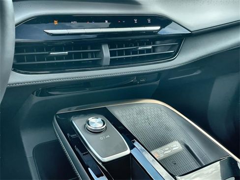 New 2026 Buick Enclave Avenir w/ Super Cruise Package image 19