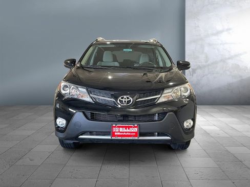 Used 2015 Toyota RAV4 XLE image 2