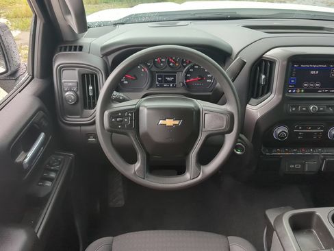 Used 2022 Chevrolet Silverado 1500 Custom RWD image 15