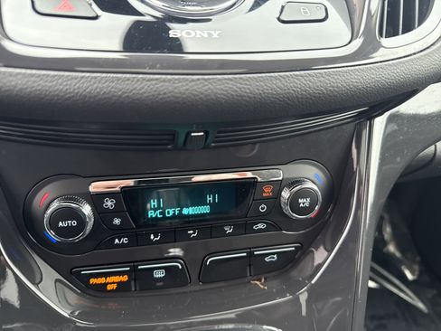 Used 2015 Ford Escape Titanium image 23