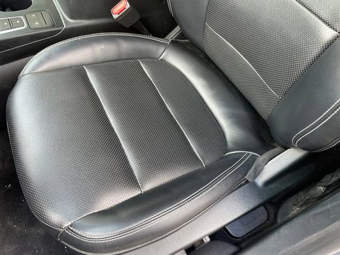 Used 2022 Ford Escape SEL w/ Technology Package FWD image 25