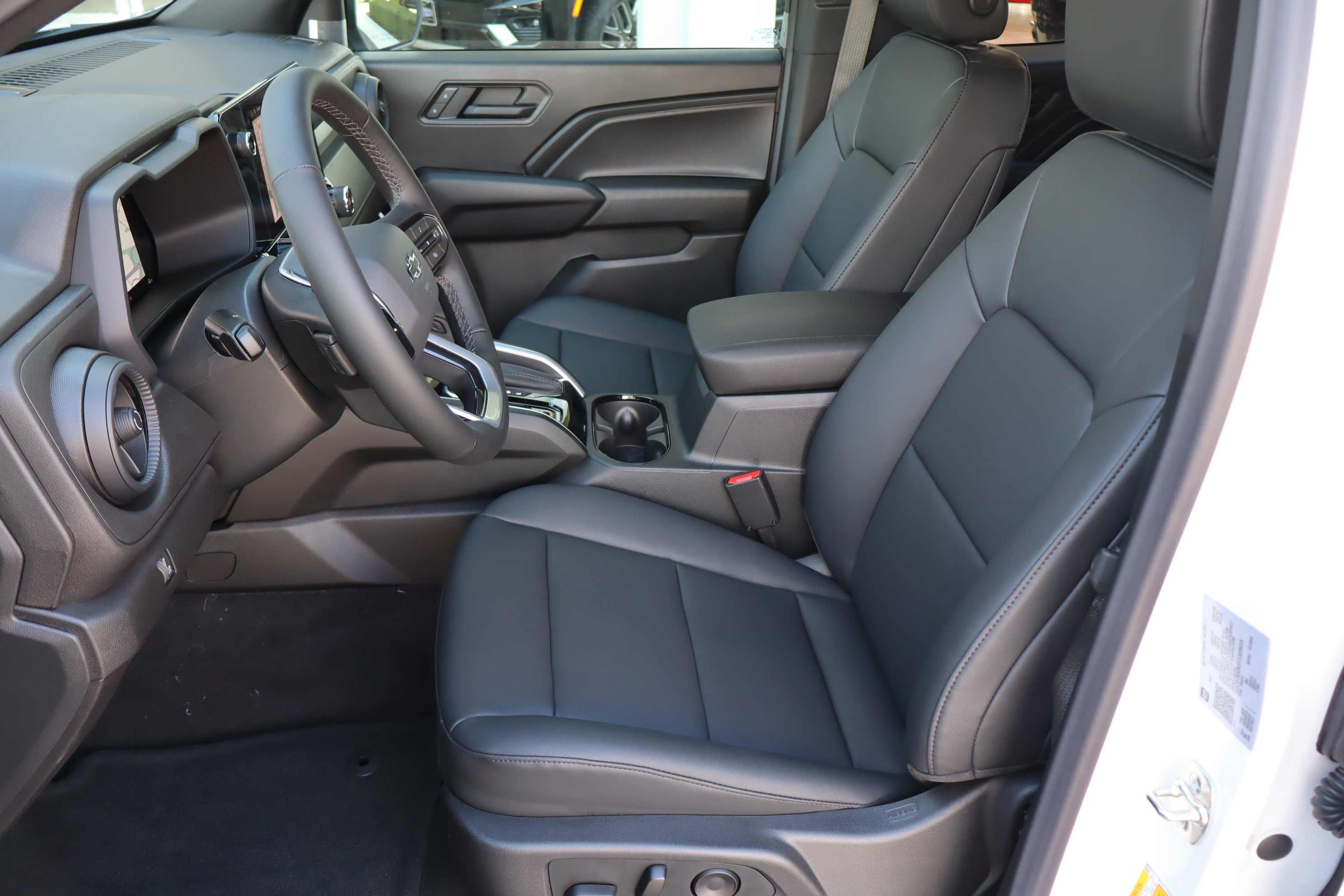 New 2026 Chevrolet Colorado Trail Boss AWD/4WD image 12