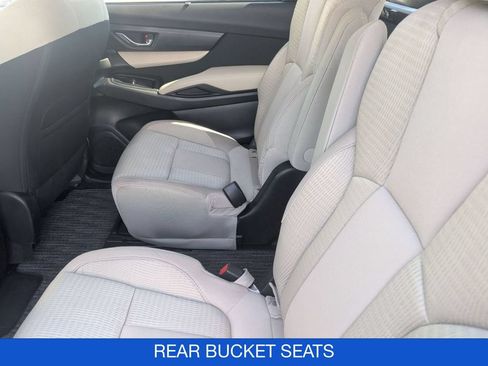 Used 2022 Subaru Ascent Premium w/ Convenience Package AWD/4WD image 15