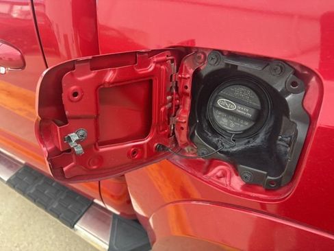 Used 2019 Toyota Tacoma SR5 image 12