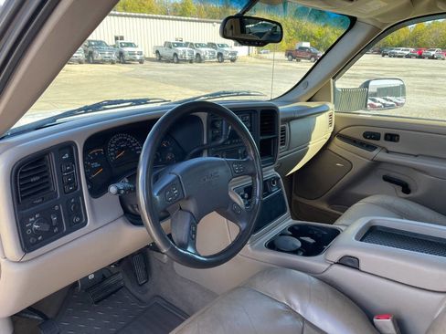 Used 2005 GMC Sierra 3500 SLT w/ Heavy-Duty Power Package image 20