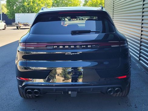New 2026 Porsche Cayenne AWD/4WD image 6