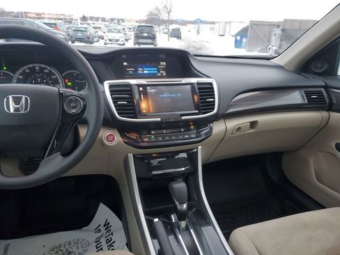 Used 2017 Honda Accord EX image 26
