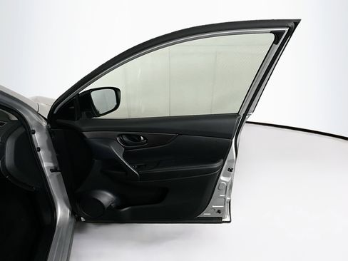 Used 2022 Nissan Rogue Sport S FWD image 29