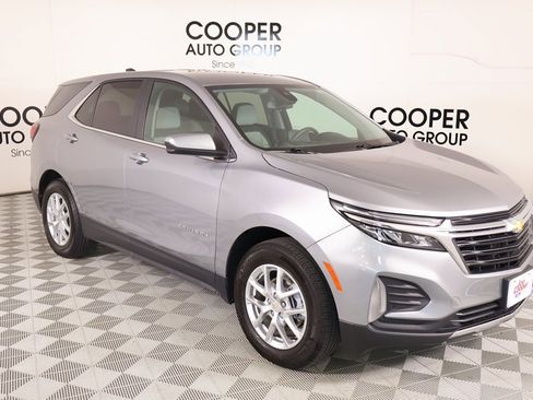 Used 2024 Chevrolet Equinox LT image 1