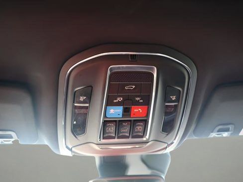 Used 2024 Jeep Grand Cherokee Limited AWD/4WD image 13