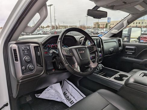 Used 2018 GMC Sierra 3500 SLT image 13