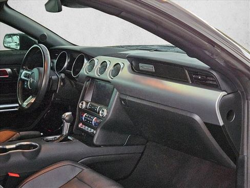 Used 2022 Ford Mustang GT Premium w/ Black Accent Package RWD image 16