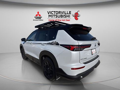 New 2026 Mitsubishi Outlander AWD image 8