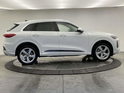 New 2025 Audi Q5 Premium Plus image 8