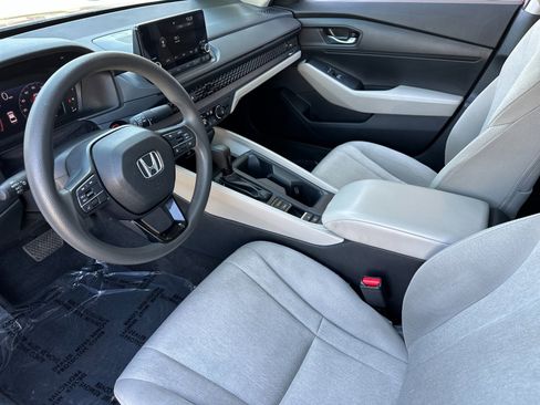 Used 2023 Honda Accord LX image 9