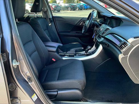 Used 2014 Honda Accord Sport image 8