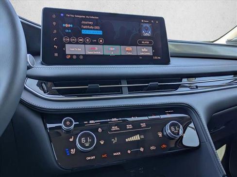 New 2026 INFINITI QX60 Luxe image 12