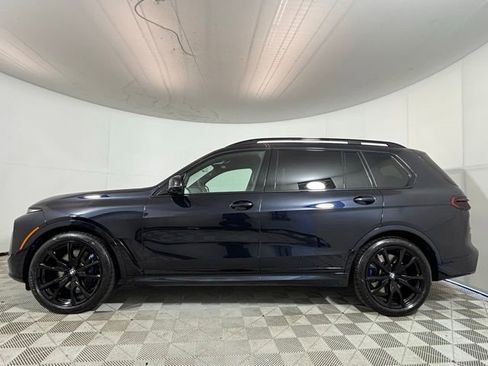 Certified 2025 BMW X7 M60i AWD/4WD image 4