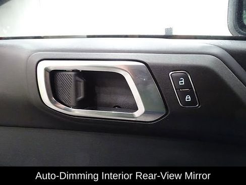 Used 2024 Ford Bronco Badlands image 17