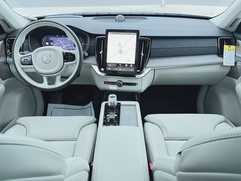 New 2026 Volvo XC90 T8 Ultra w/ Lounge Package image 23