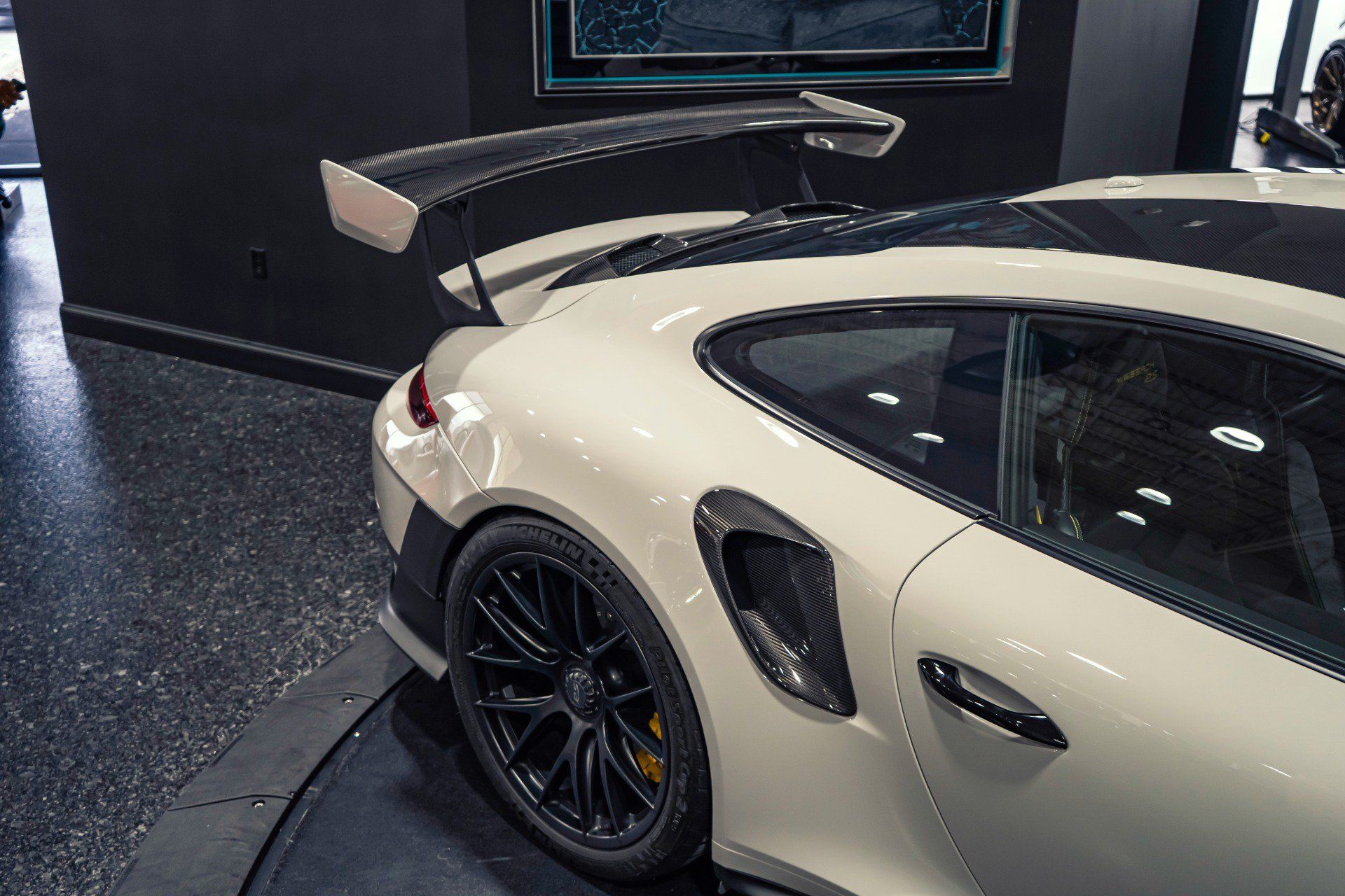 Used 2018 Porsche 911 GT2 RS w/ Weissach Package RWD image 28