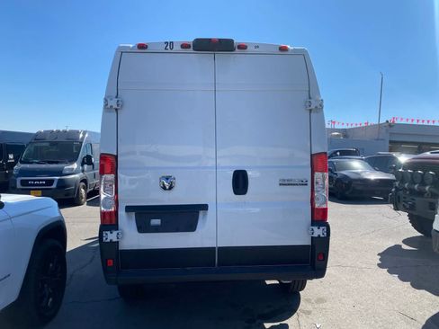 Used 2026 RAM ProMaster 2500 w/ Convenience Group FWD image 6
