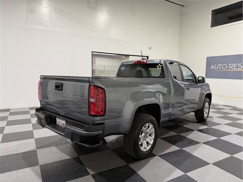 Used 2022 Chevrolet Colorado LT w/ Fleet Safety Package image 5