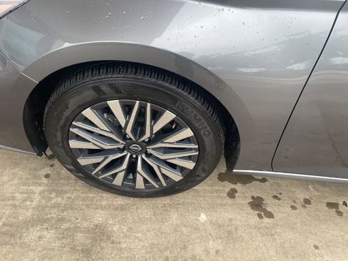 Used 2024 Nissan Altima 2.5 SV image 25