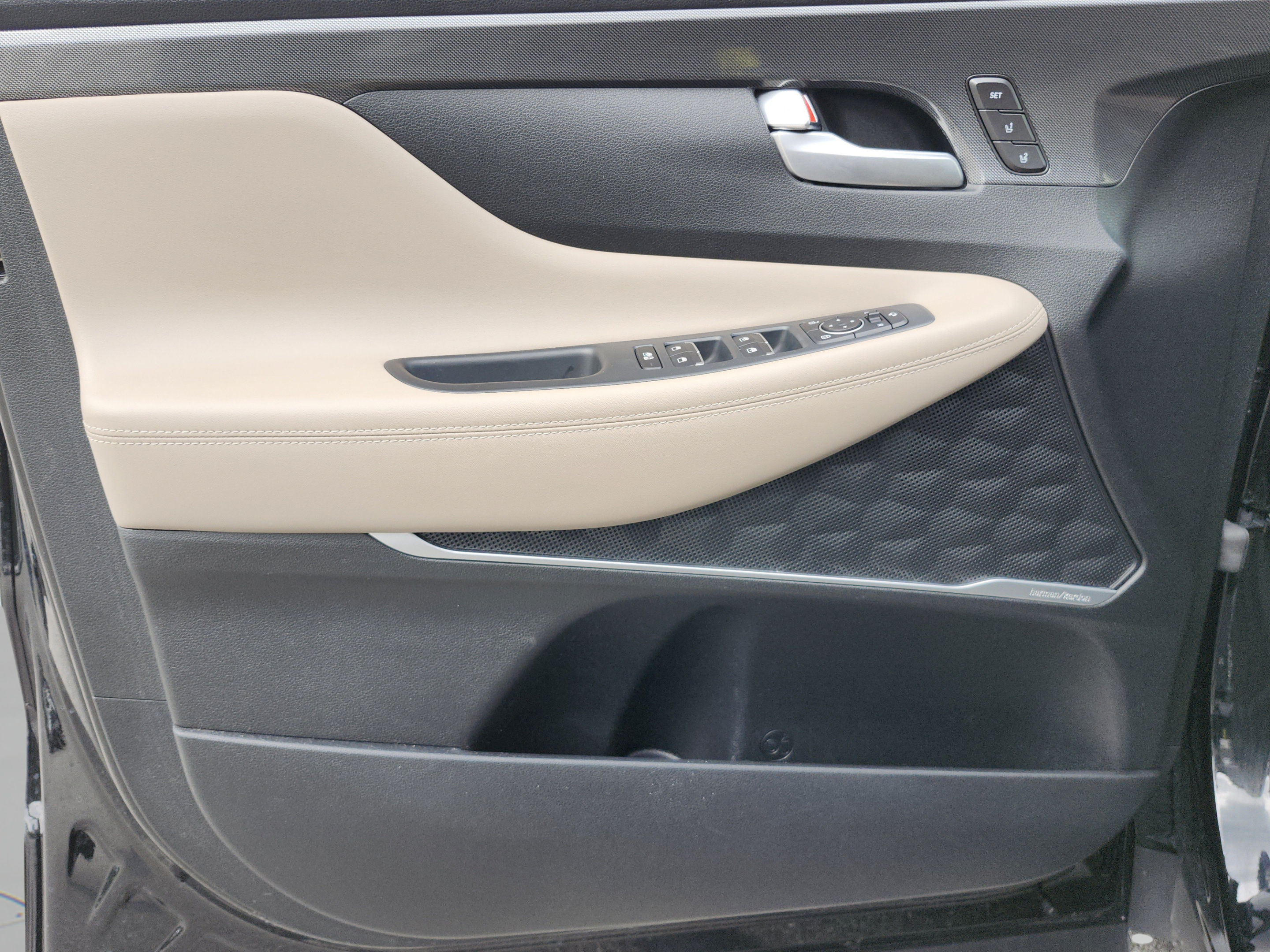 Certified 2021 Hyundai Santa Fe Limited FWD image 19