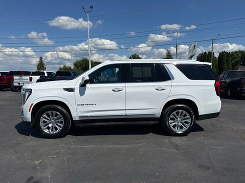 Certified 2025 GMC Yukon Denali AWD/4WD image 2