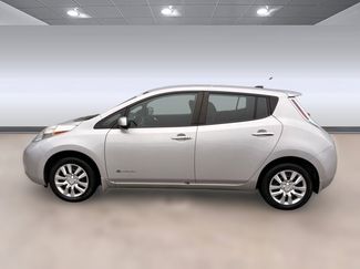 Used 2013 Nissan Leaf S video 2