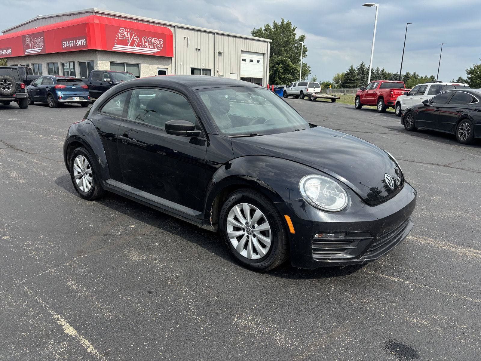 Used 2017 Volkswagen Beetle 1.8T S FWD image 4